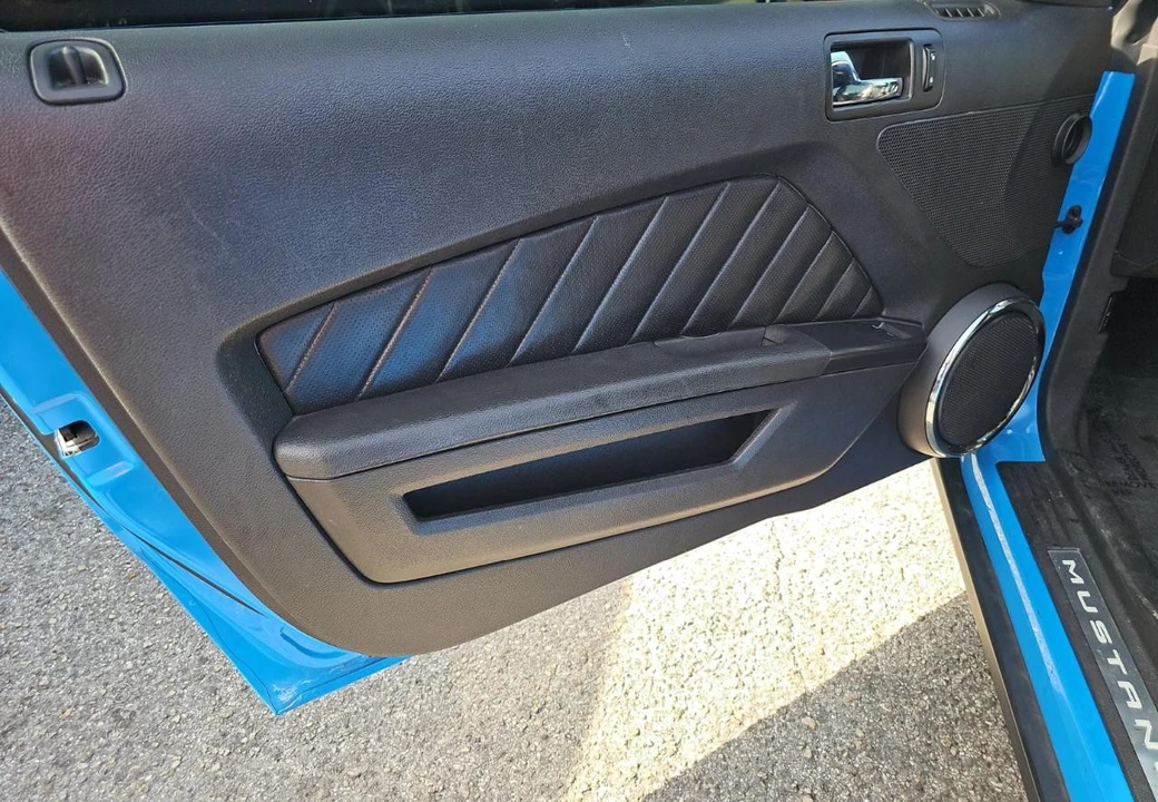2010 Ford S197 Mustang GT - Image 8 of 11