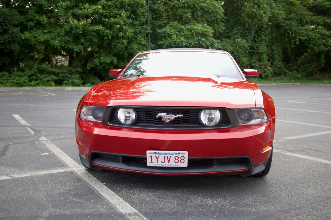 2010 Ford S197 Mustang - Image 7 of 31