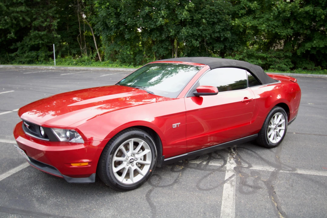 2010 Ford S197 Mustang - Image 12 of 31