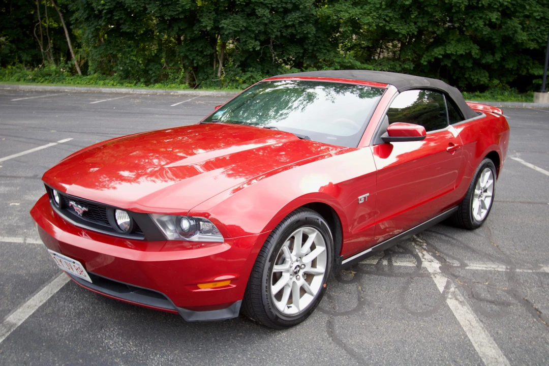 2010 Ford S197 Mustang - Image 10 of 31
