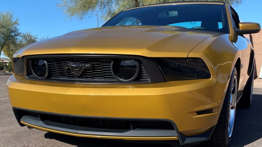 2010 Ford S197 Mustang - Image 10 of 27