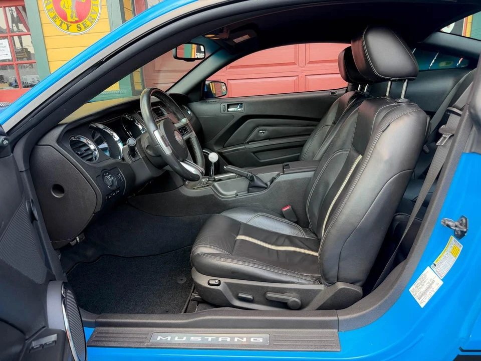 2010 Ford S197 Mustang GT - Image 17 of 31