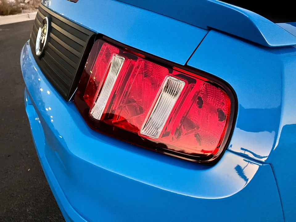 2010 Ford S197 Mustang - Image 19 of 31