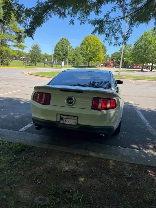 2010 Ford S197 Mustang GT - Image 5 of 11