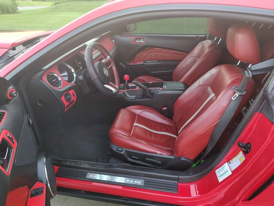 2010 Ford S197 Mustang GT - Image 10 of 13