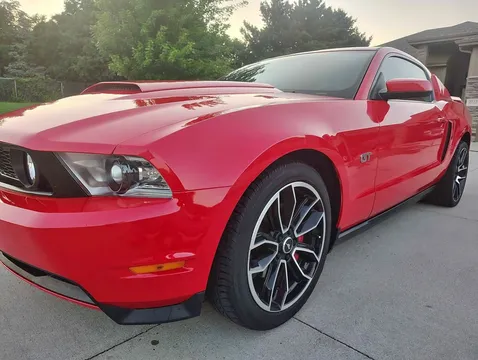 2010 Ford Mustang GT Premium Coupe 2D