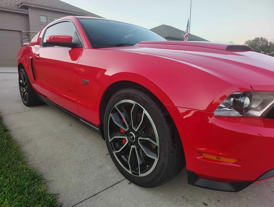 2010 Ford S197 Mustang GT - Image 2 of 13