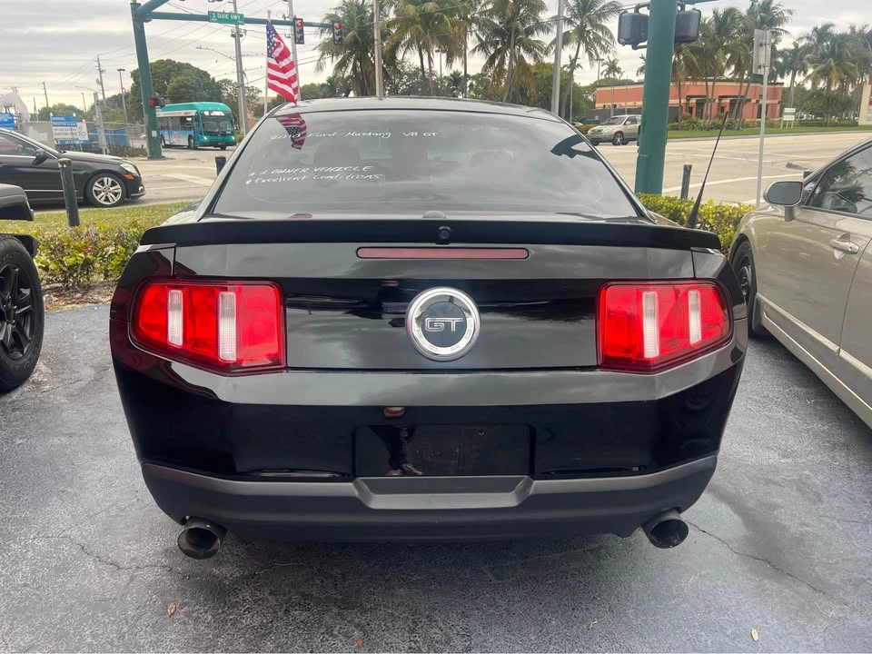 2010 Ford S197 Mustang - Image 5 of 10