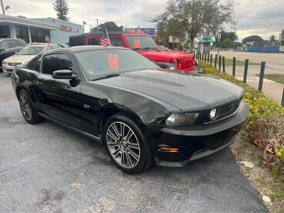 2010 Ford S197 Mustang - Image 3 of 10