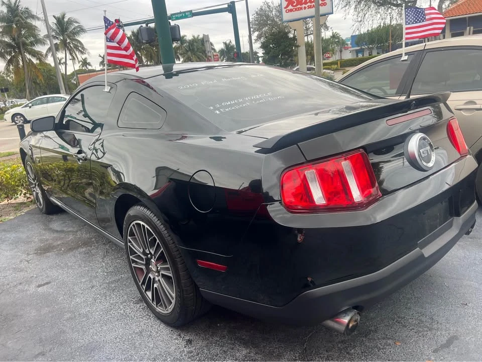 2010 Ford S197 Mustang - Image 4 of 10