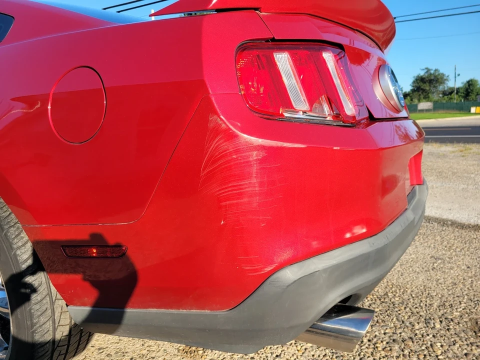2010 Ford S197 Mustang - Image 16 of 21
