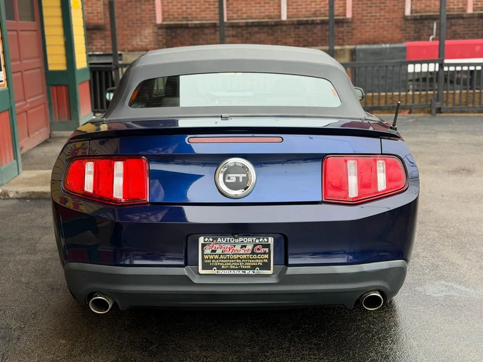 2010 Ford S197 Mustang - Image 6 of 12
