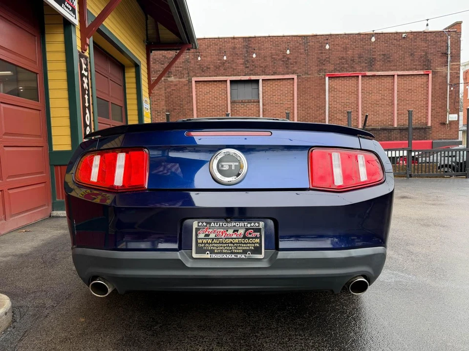 2010 Ford S197 Mustang - Image 11 of 21