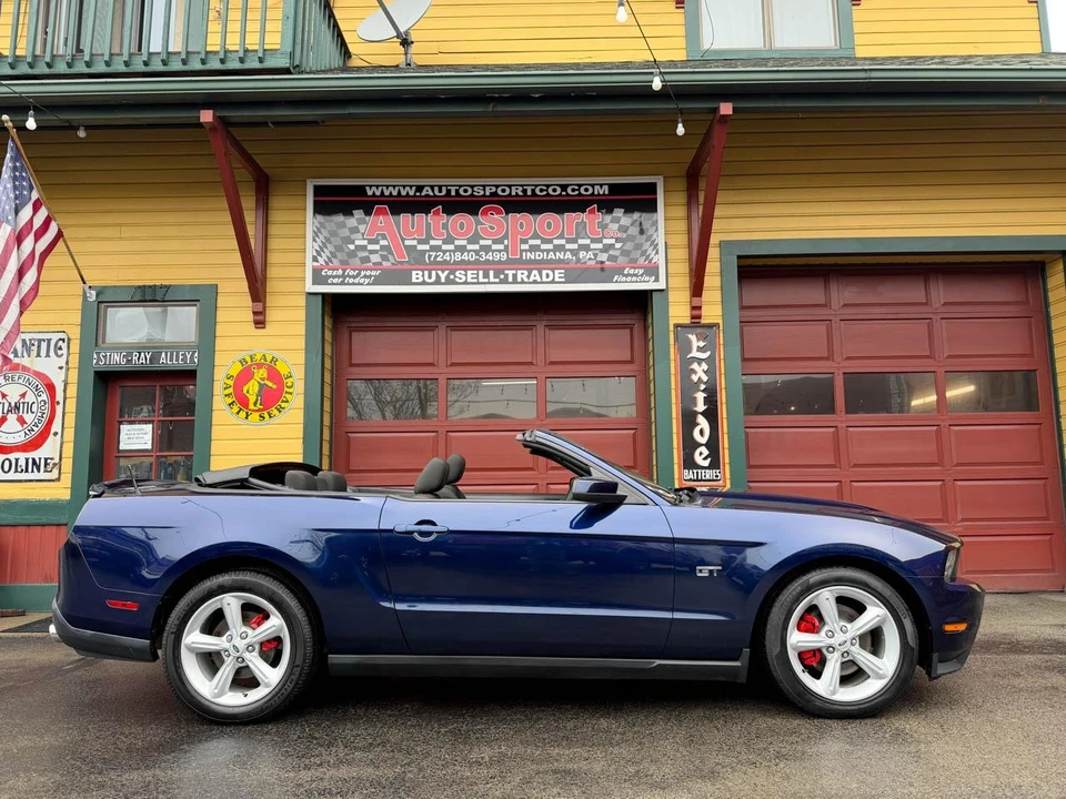 2010 Ford S197 Mustang - Image 9 of 21