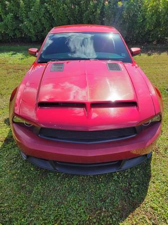 2010 Ford S197 Mustang - Image 2 of 14
