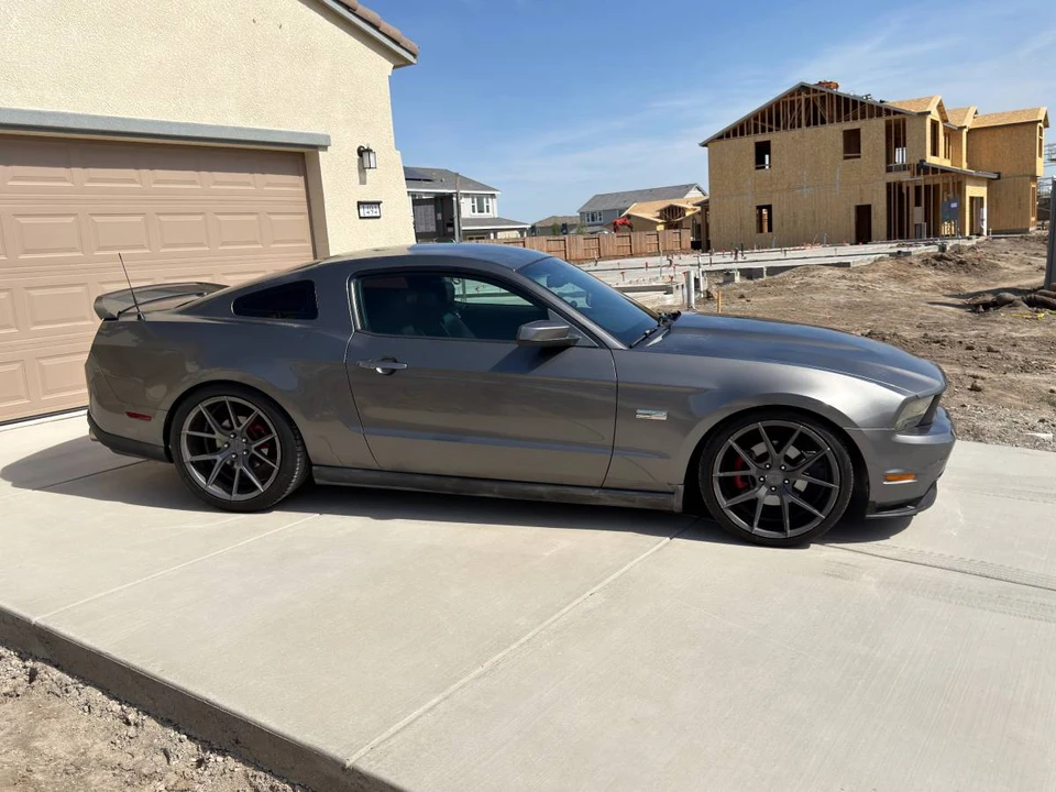 2010 Ford S197 Mustang GT - Image 13 of 24
