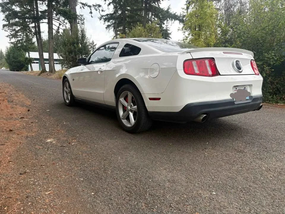2010 Ford S197 Mustang GT - Image 3 of 8