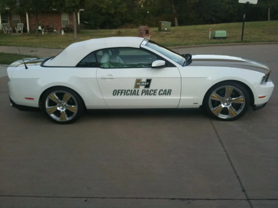 2010 Ford S197 Mustang - Image 3 of 7