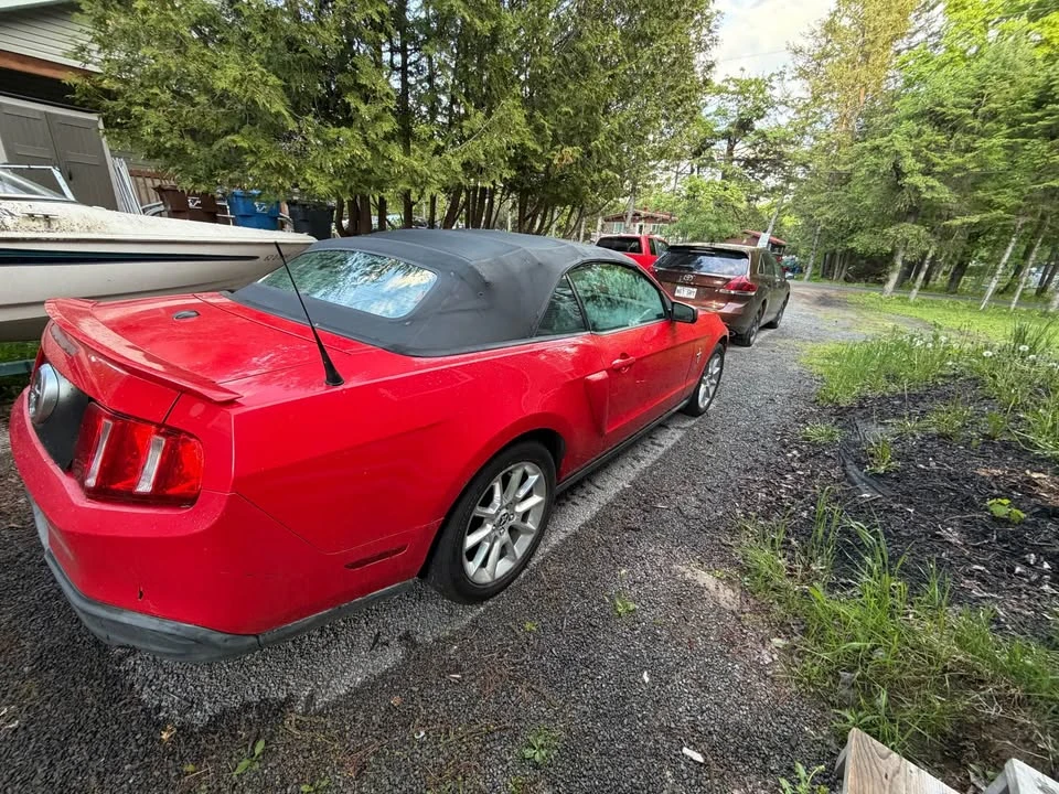 2010 Ford S197 Mustang - Image 4 of 12