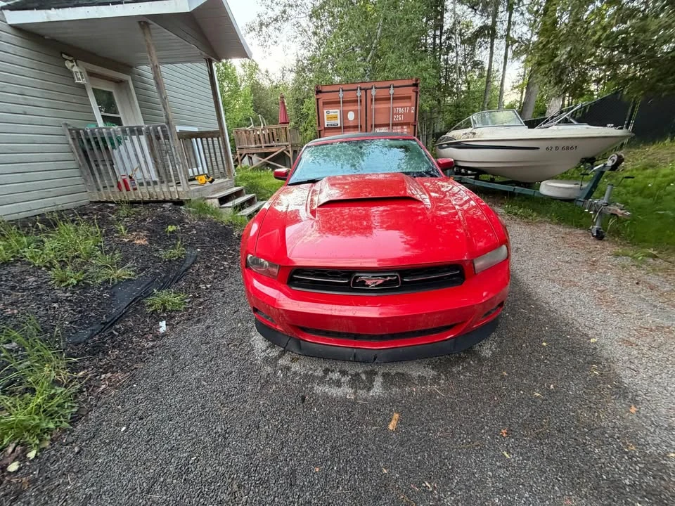 2010 Ford S197 Mustang - Image 2 of 12
