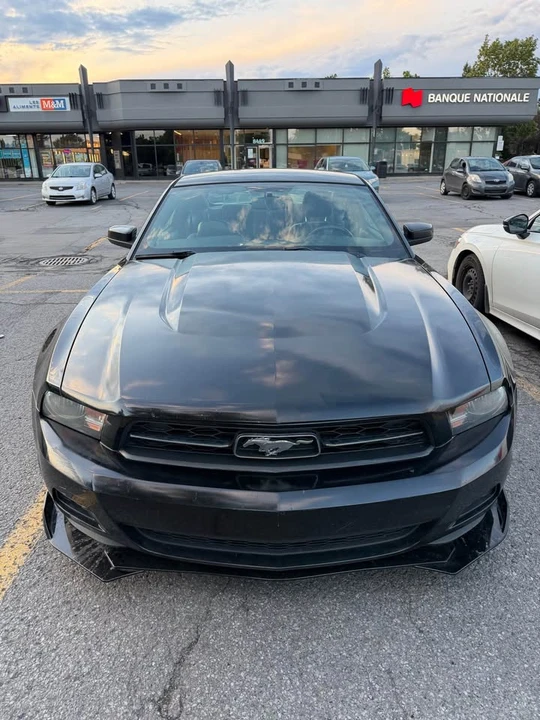 2010 Ford S197 Mustang - Image 2 of 6