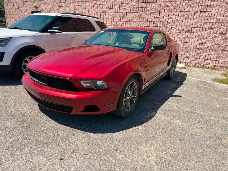 2010 Ford S197 Mustang - Image 3 of 3