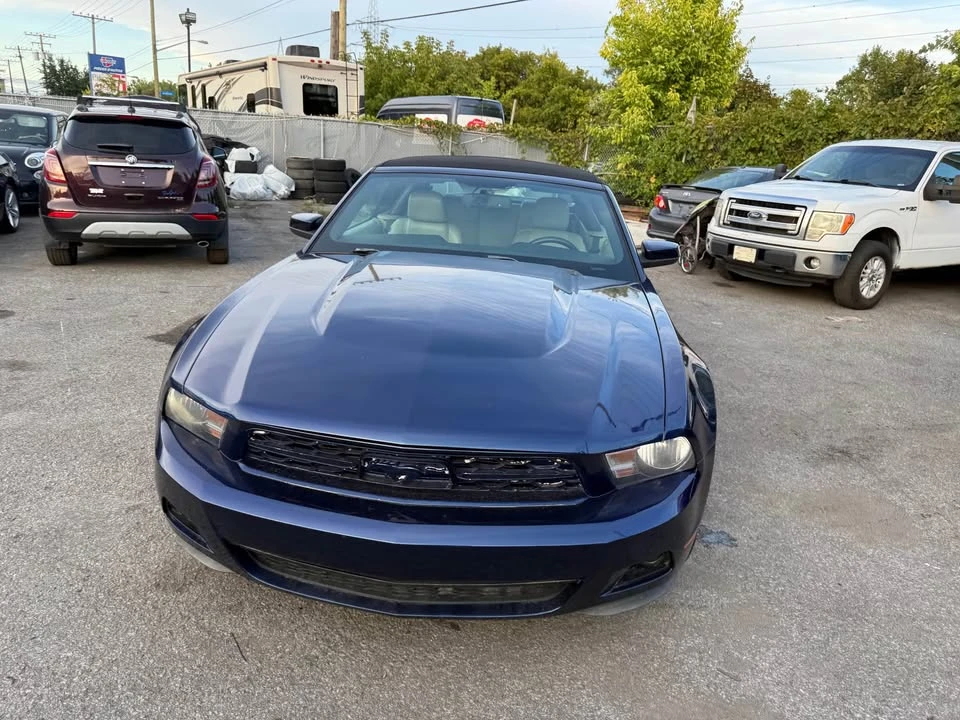 2010 Ford S197 Mustang - Image 2 of 9