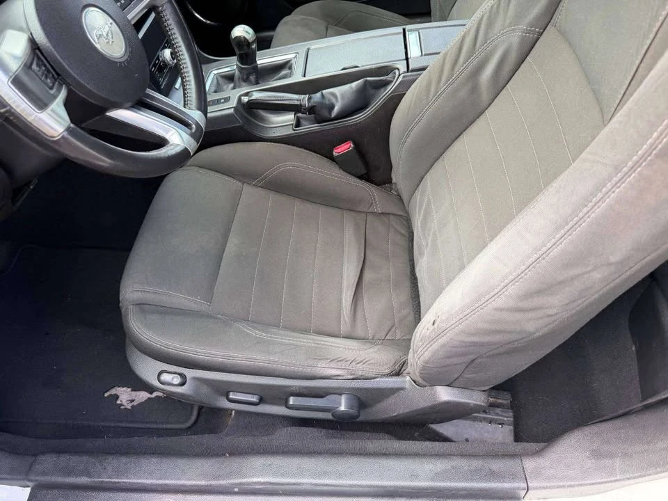 2010 Ford S197 Mustang - Image 17 of 20