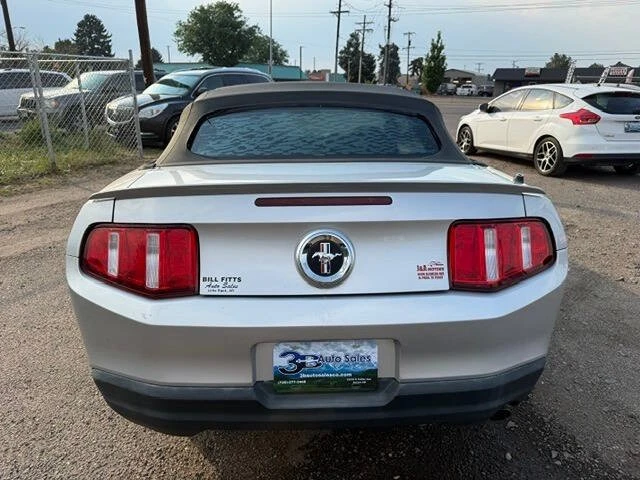 2010 Ford S197 Mustang - Image 6 of 17