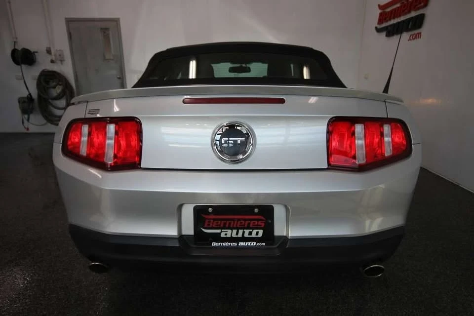 2010 Ford S197 Mustang - Image 12 of 15