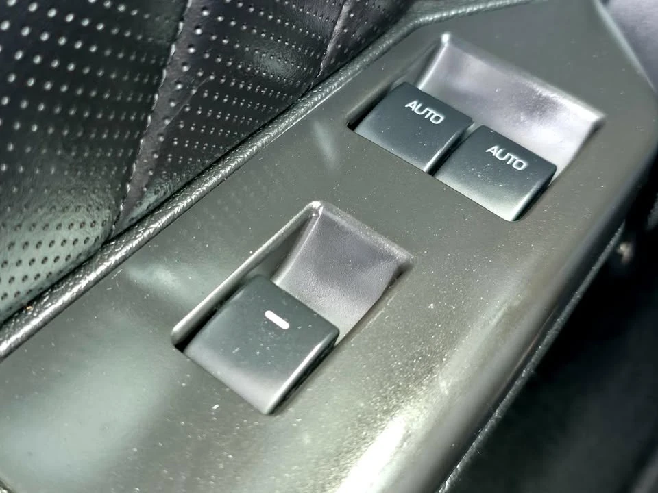 2010 Ford S197 Mustang - Image 11 of 19