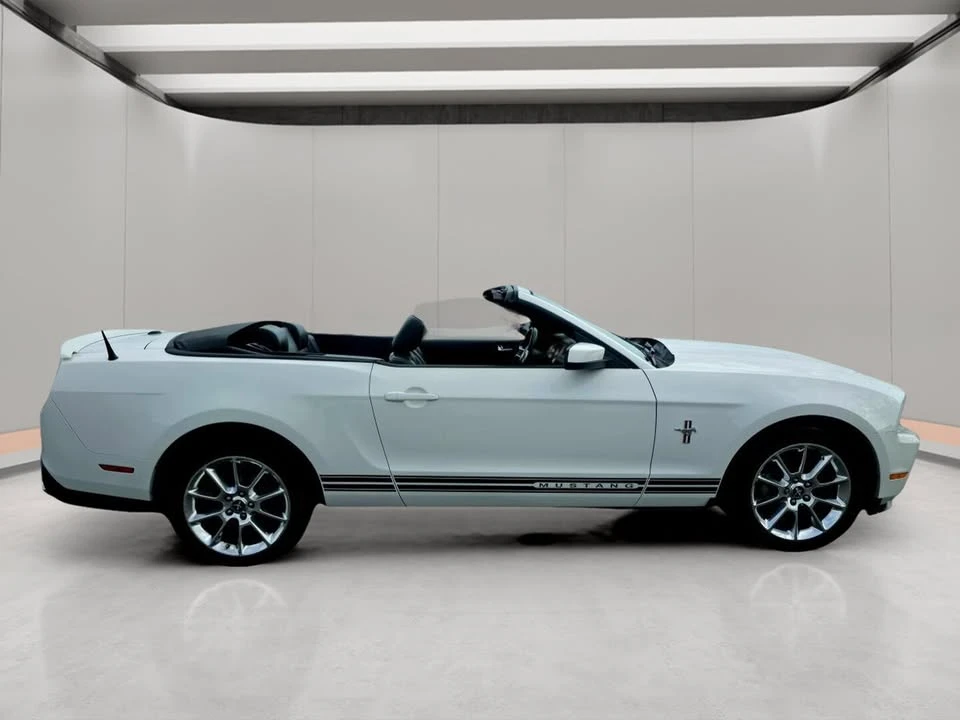 2010 Ford S197 Mustang - Image 6 of 19