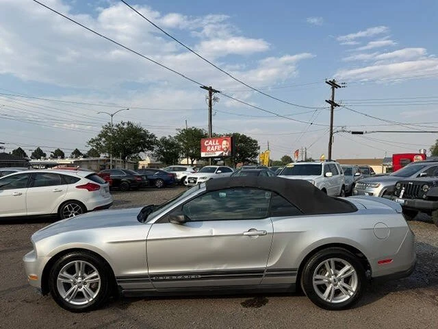 2010 Ford S197 Mustang - Image 3 of 17