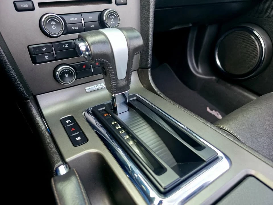 2010 Ford S197 Mustang - Image 17 of 19