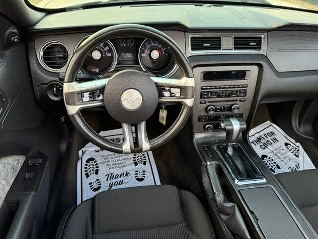 2010 Ford S197 Mustang - Image 16 of 17
