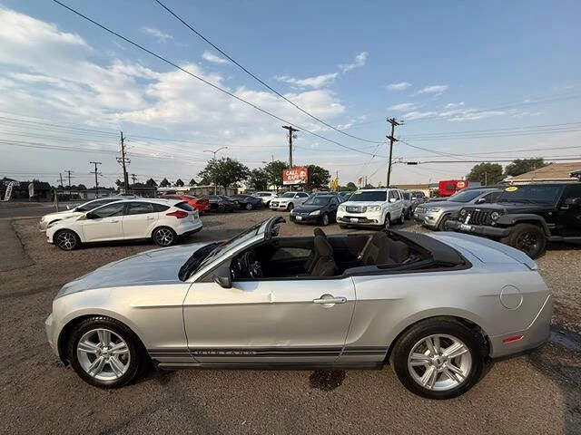 2010 Ford S197 Mustang - Image 12 of 17