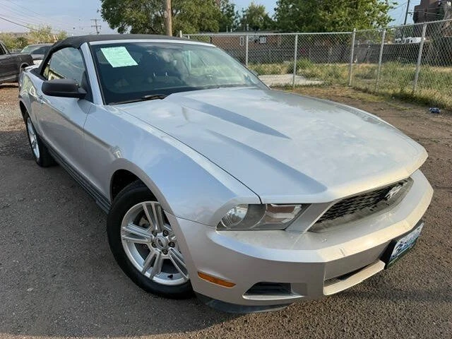 2010 Ford S197 Mustang - Image 2 of 17