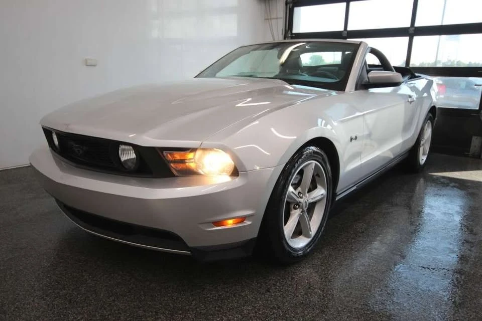 2010 Ford S197 Mustang - Image 7 of 15
