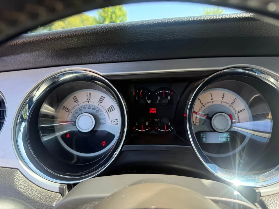 2010 Ford S197 Mustang - Image 18 of 20