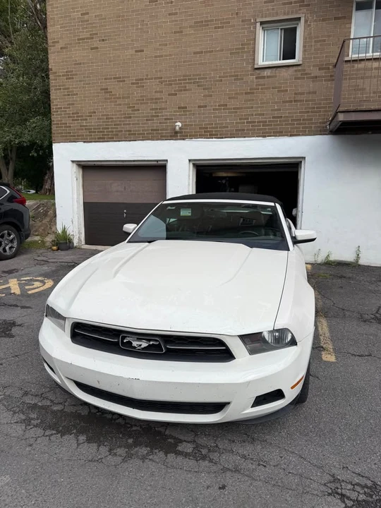 2010 Ford S197 Mustang - Image 4 of 4