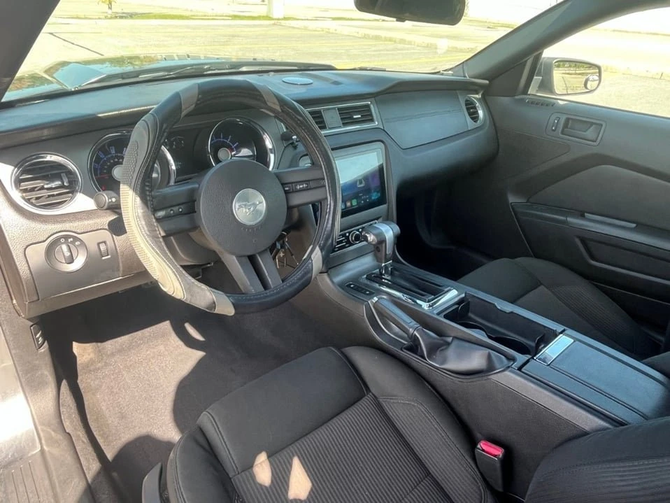 2010 Ford S197 Mustang - Image 15 of 18
