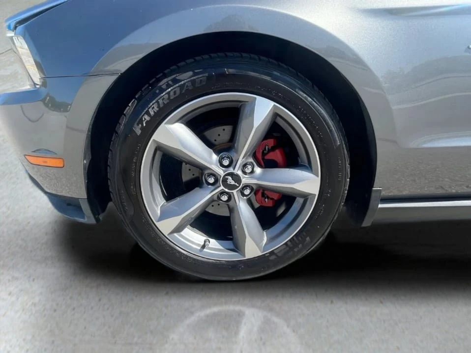 2010 Ford S197 Mustang - Image 10 of 18
