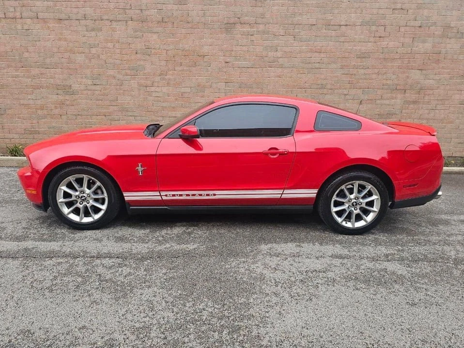 2010 Ford S197 Mustang - Image 8 of 13