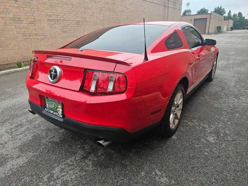 2010 Ford S197 Mustang - Image 5 of 13