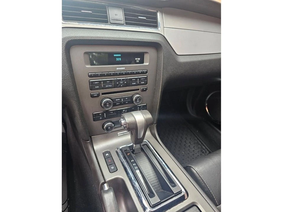 2010 Ford S197 Mustang - Image 12 of 13