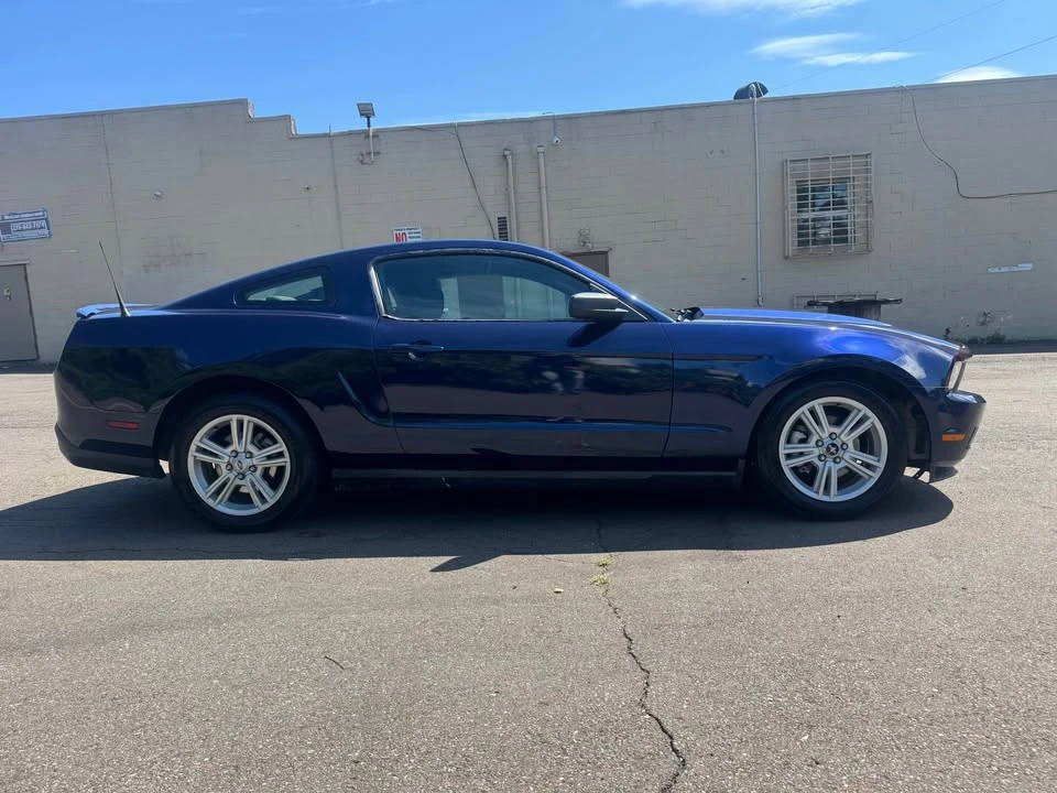 2010 Ford S197 Mustang - Image 3 of 11