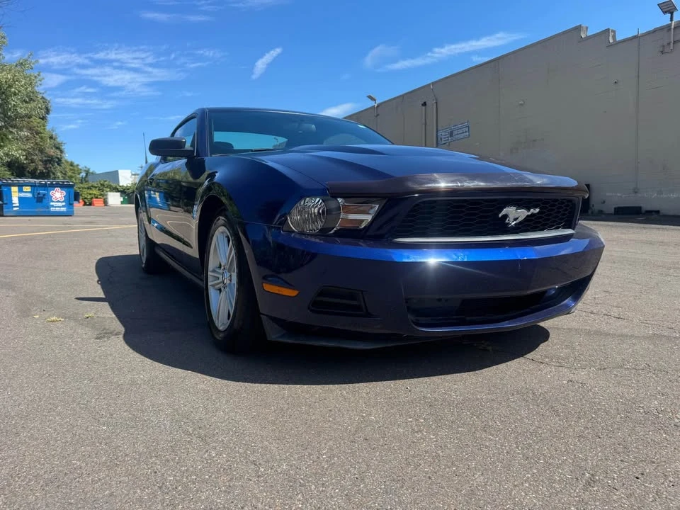 2010 Ford S197 Mustang - Image 2 of 11