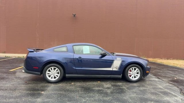 2010 Ford S197 Mustang - Image 5 of 16