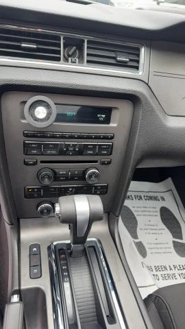 2010 Ford S197 Mustang - Image 14 of 16