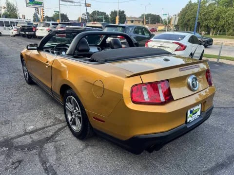 2010 Ford S197 Mustang - Image 3 of 12
